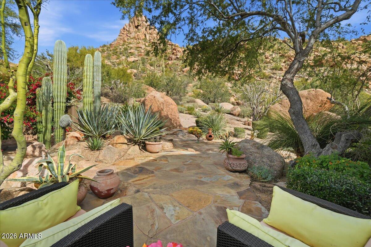 10040 East Happy Valley Road, Unit 1049 Scottsdale, AZ 85255 - Photo 38 of 80 079-10040 E Happy Valley Rd_RedHogMedia