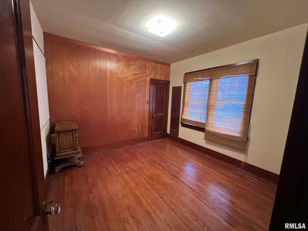 $75,000 | 408 South Johnson Street, Macomb, IL 61455