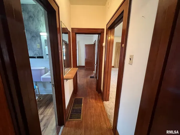 $75,000 | 408 South Johnson Street, Macomb, IL 61455