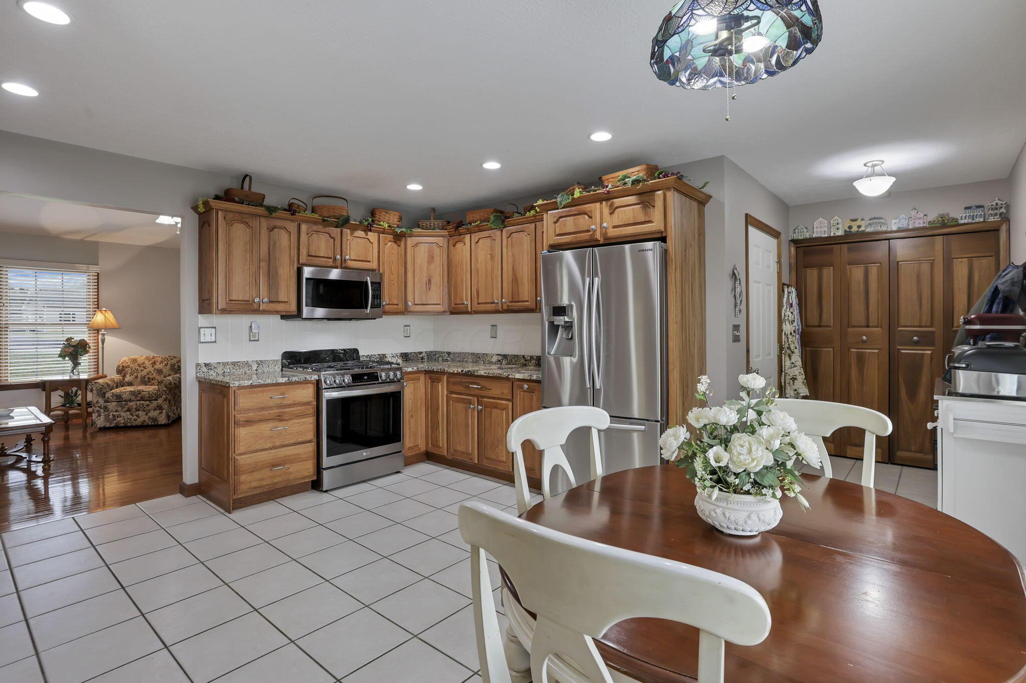 345 Lake Road Northeast Lancaster, OH 43130 - Photo 19 of 74 19-web-or-mls-939A2341