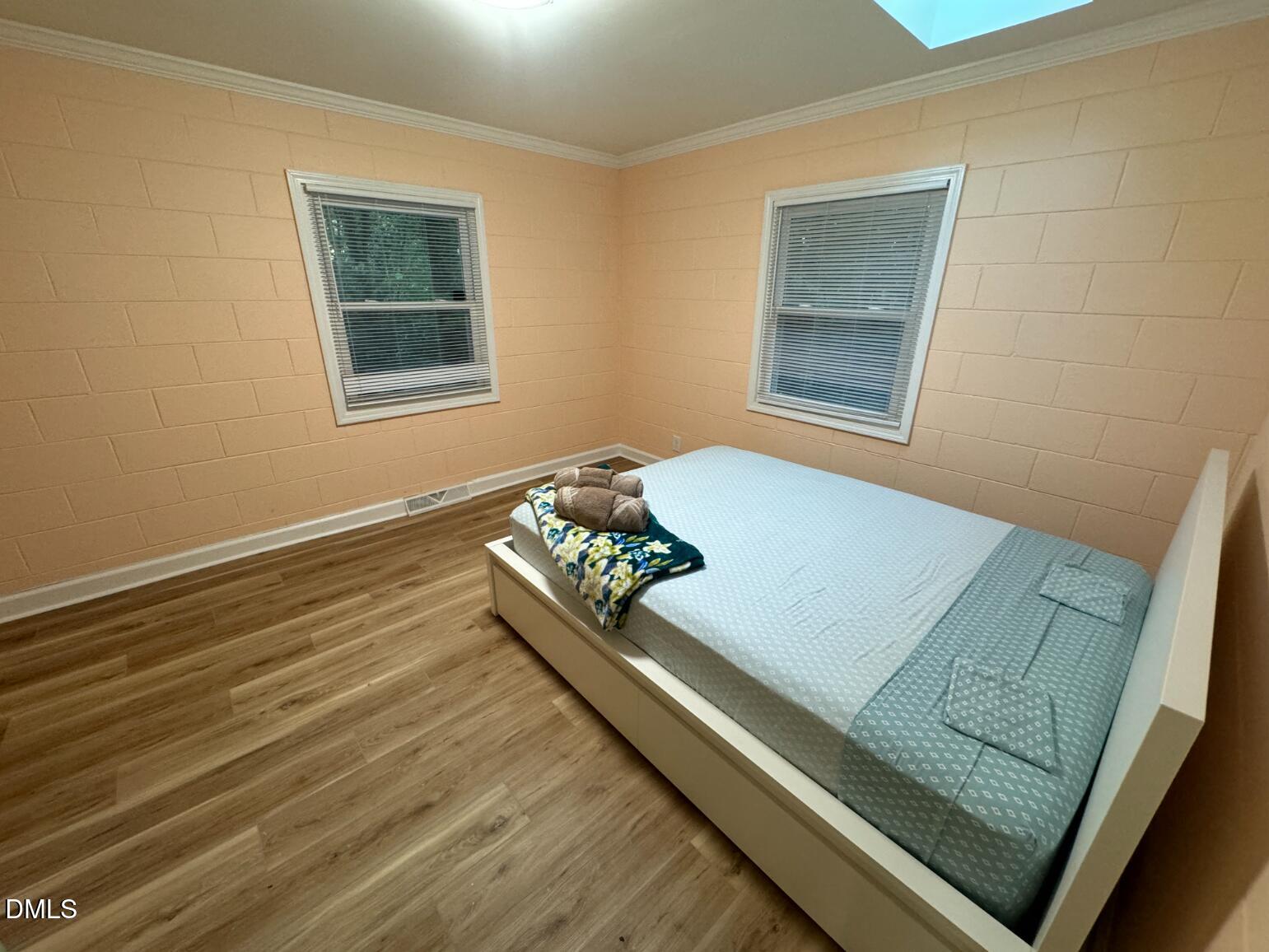 1305 Lynn Road Raleigh, NC 27612 - Photo 11 of 18 download (10)