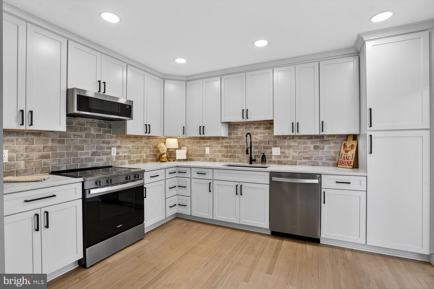 8532 Lakinhurst Lane Springfield, VA 22152 - Photo 2 of 62 Gorgeous, remodeled kitchen in 2024