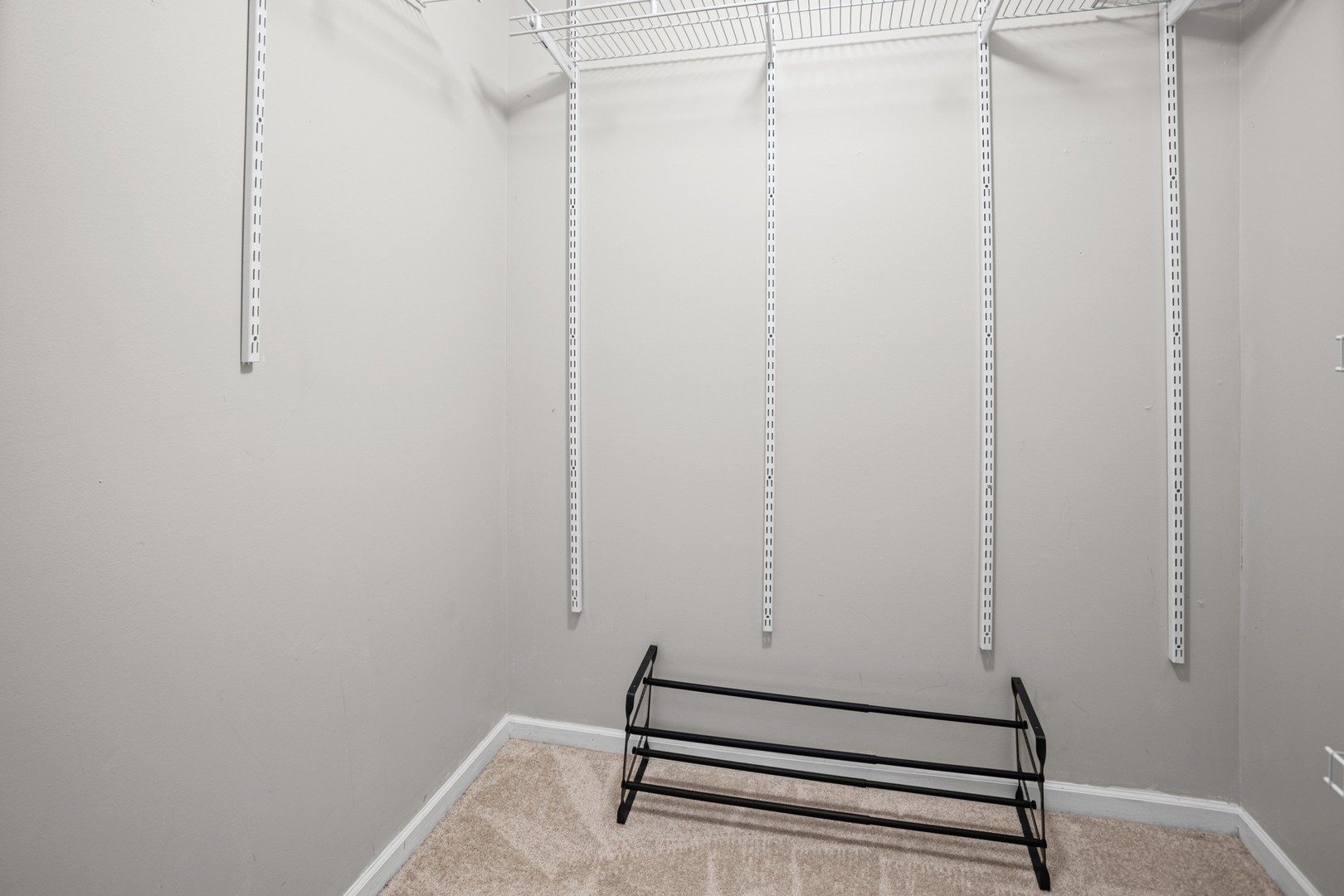 689 Bent Ridge Lane Elgin, IL 60120 - Photo 10 of 14 Gallery Image 10