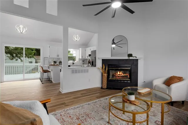 $347,500 | 704 16th Avenue South, Greenwood, MO 64034