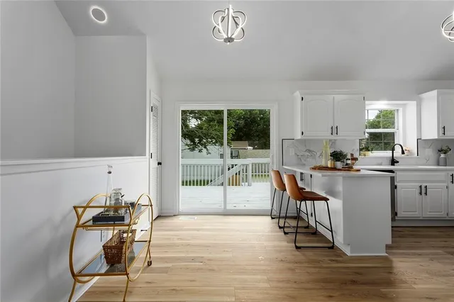 $347,500 | 704 16th Avenue South, Greenwood, MO 64034