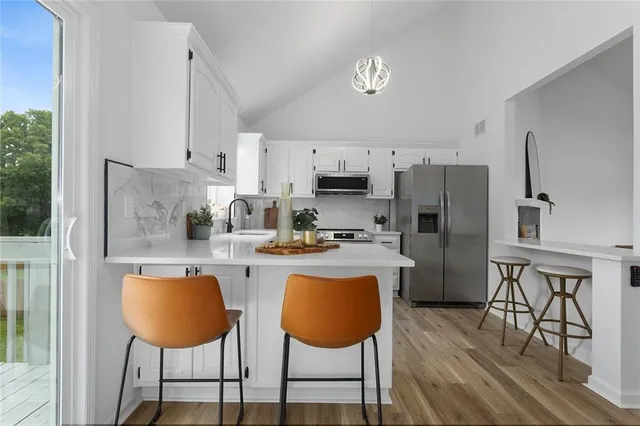 $347,500 | 704 16th Avenue South, Greenwood, MO 64034