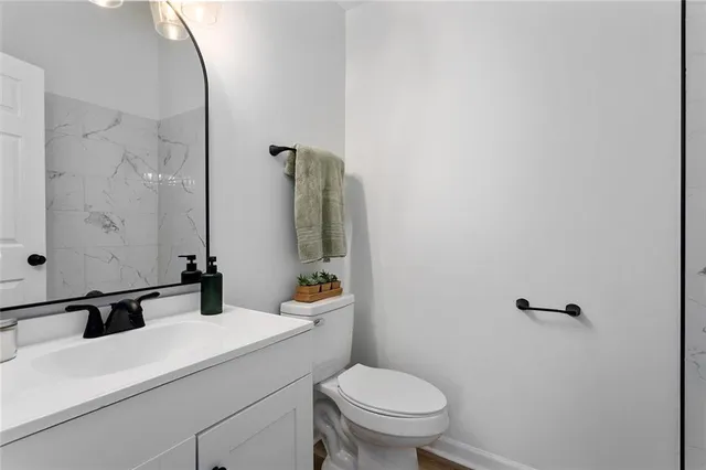 $347,500 | 704 16th Avenue South, Greenwood, MO 64034