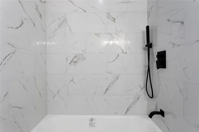 $347,500 | 704 16th Avenue South, Greenwood, MO 64034