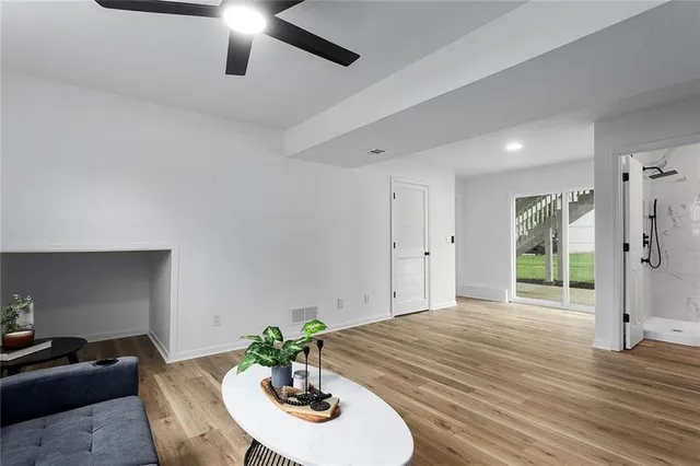 $347,500 | 704 16th Avenue South, Greenwood, MO 64034