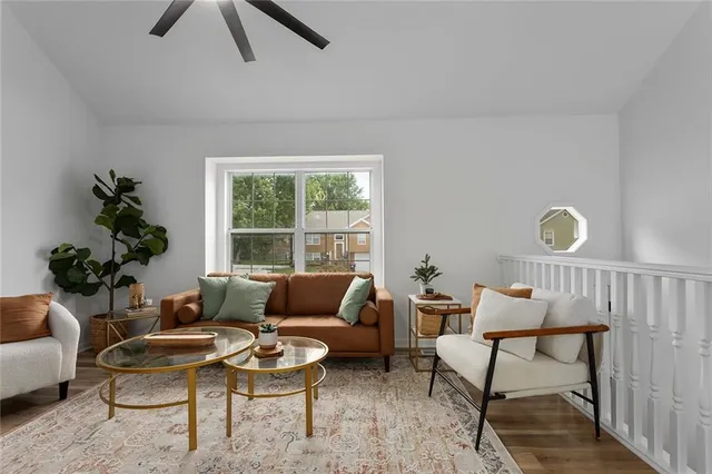 $347,500 | 704 16th Avenue South, Greenwood, MO 64034