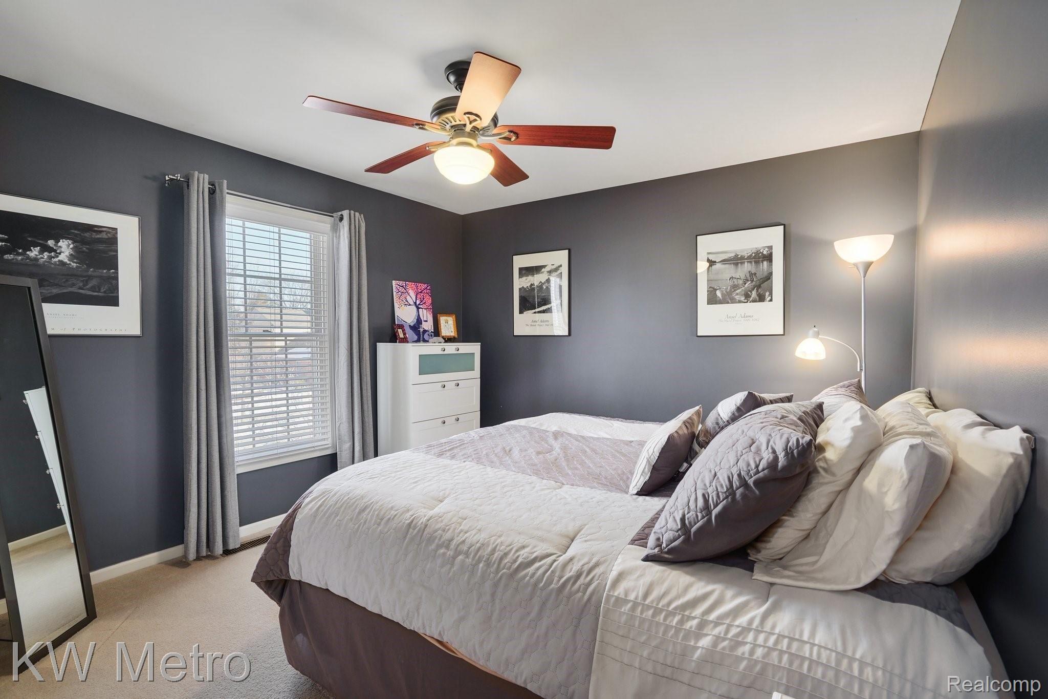 688 Windsong Drive Rochester, MI 48307 - Photo 24 of 35 Bedroom 3.jpg
