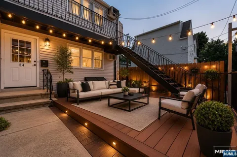 $835,000 | 54 Chestnut Street, Weehawken, NJ 07086