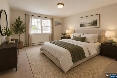 $835,000 | 54 Chestnut Street, Weehawken, NJ 07086