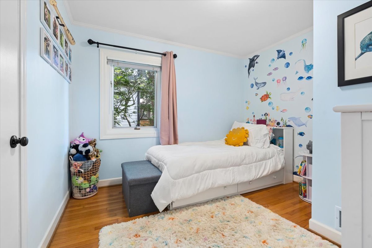 2422 Ridgeway Avenue Evanston, IL 60201 - Photo 17 of 26