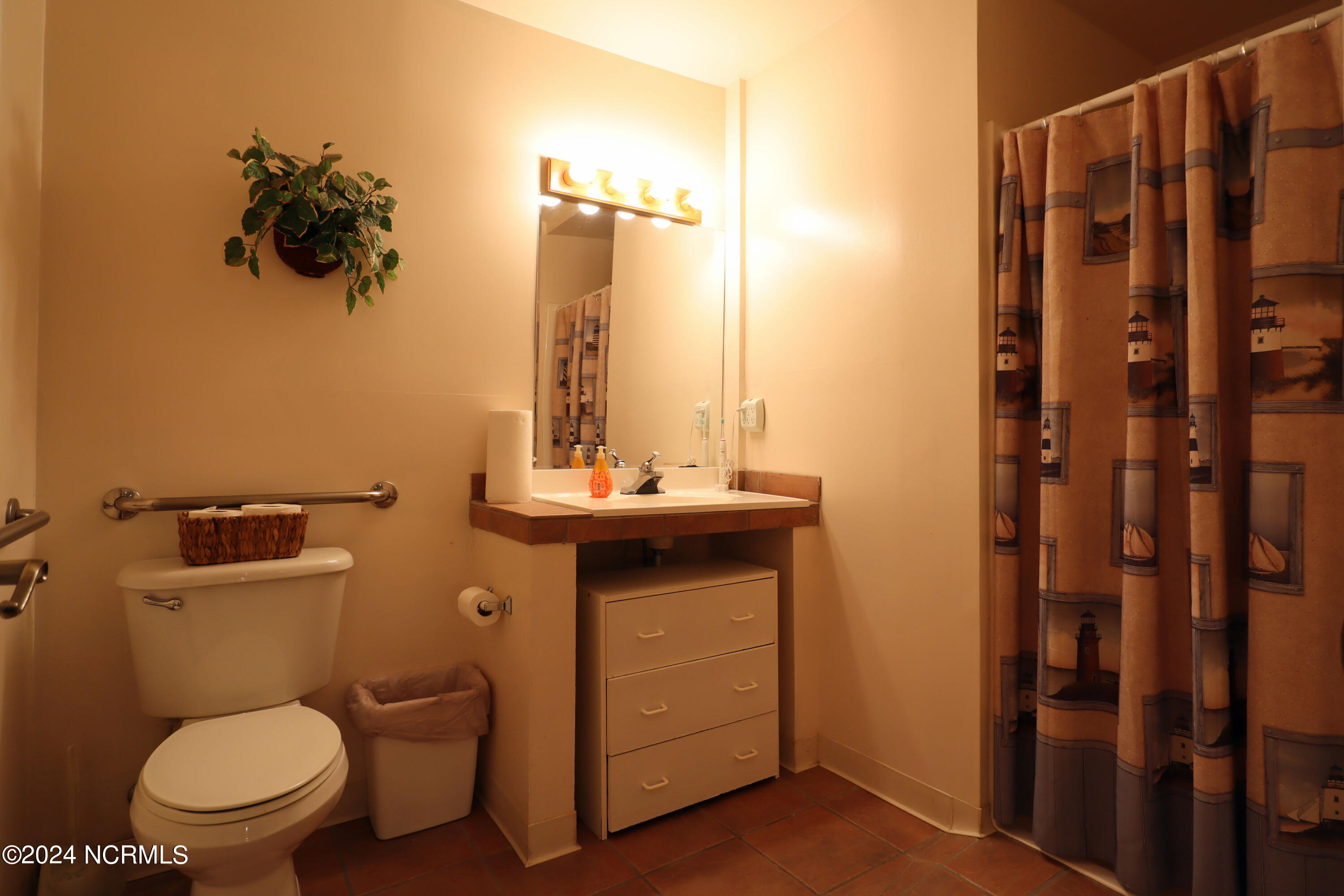 135 P229 Vass, NC 28394 - Photo 18 of 52 Bathroom 2 - Handicap