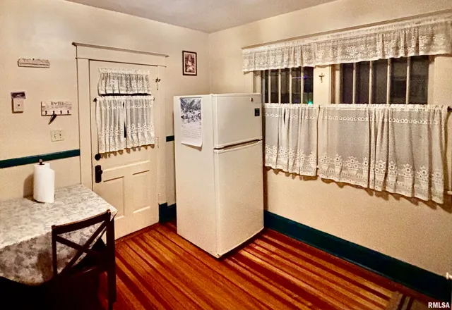 $160,000 | 1158 Beecher Avenue, Galesburg, IL 61401