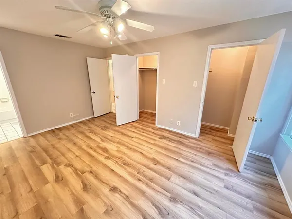 $1,995 | 2215 Post Road, Unit 1010, Austin, TX 78704