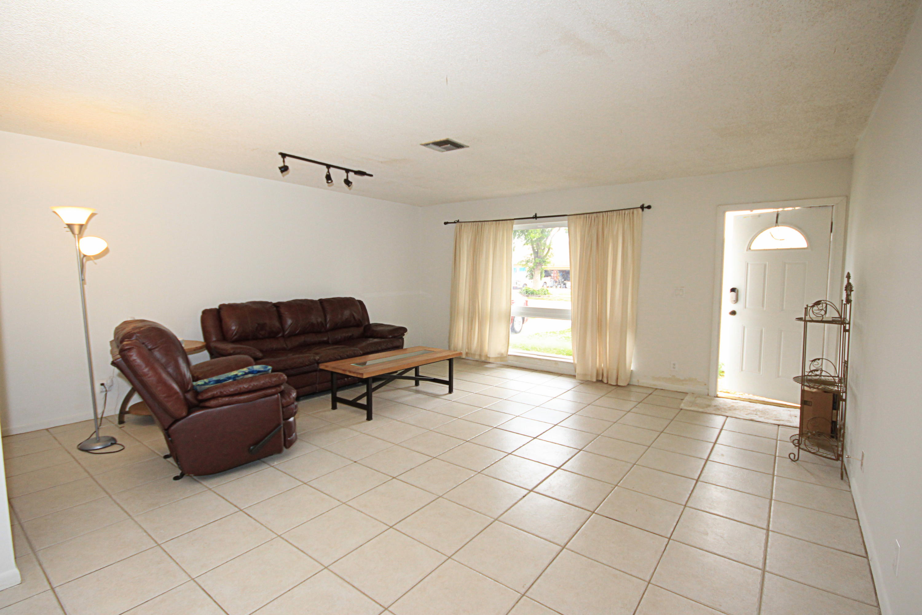 3026 Dunlin Road Delray Beach, FL 33444 - Photo 2 of 13 3026 DUNLIN 2020 (17)