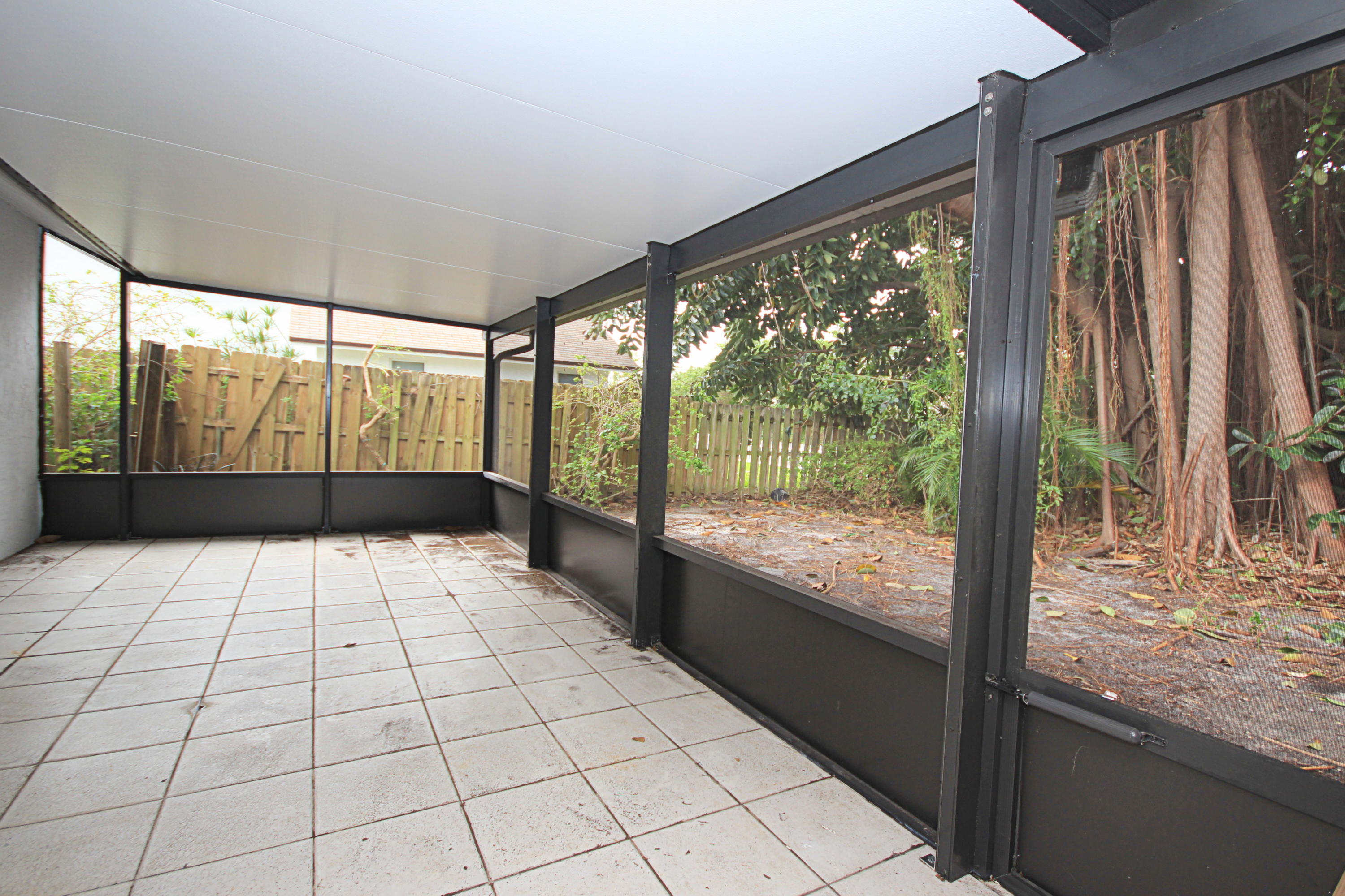 3026 Dunlin Road Delray Beach, FL 33444 - Photo 9 of 13 3026 DUNLIN 2020 (18)