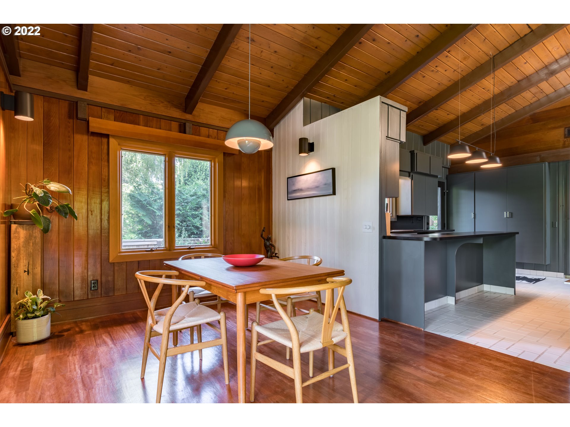 2000 University Street Eugene, OR 97403 - Photo 13 of 32 a view of a dining room with furniture and wooden floor