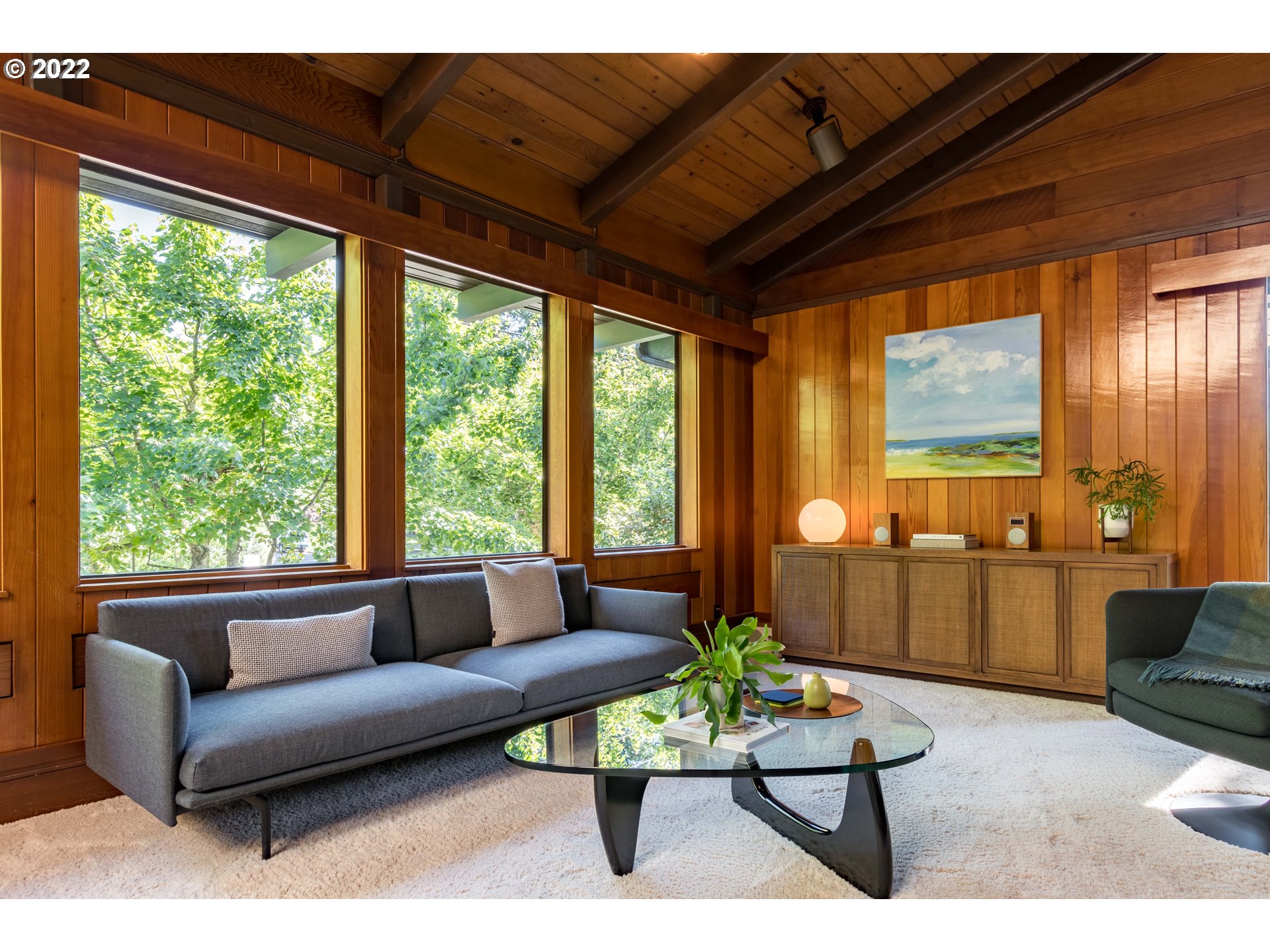 2000 University Street Eugene, OR 97403 - Photo 5 of 32 a living room with furniture and a large window