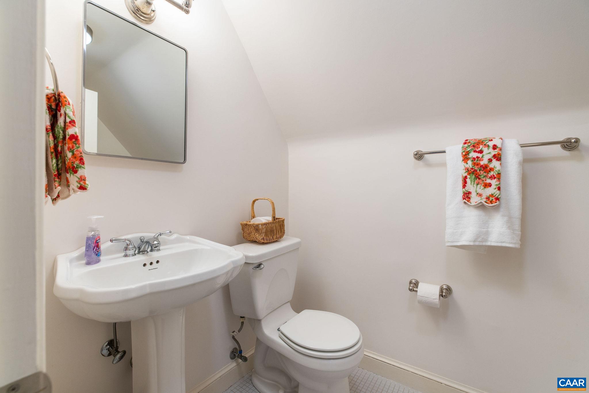 2418 Northfield Road Charlottesville, VA 22901 - Photo 36 of 47 a bathroom with a sink and a toilet
