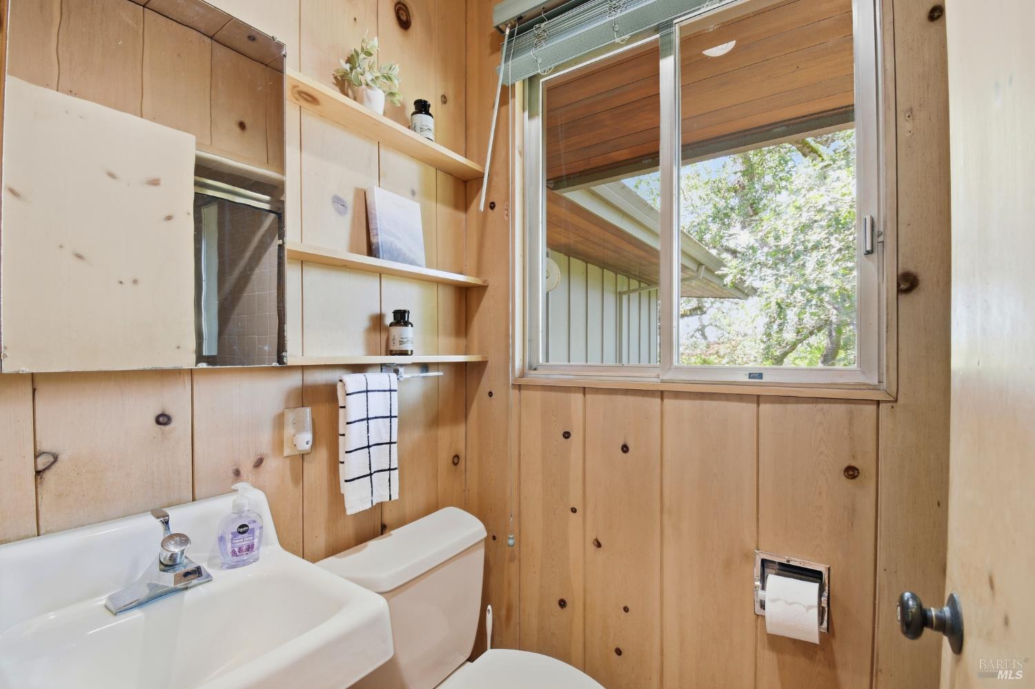 2348 Sycamore Avenue Santa Rosa, CA 95404 - Photo 35 of 53