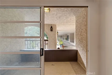 $665,000 | 5718 Ravenspur Drive, Unit 305, Rancho Palos Verdes, CA 90275