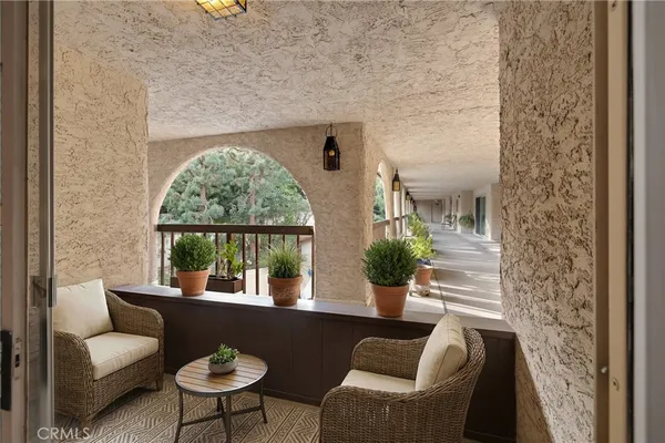 $630,000 | 5718 Ravenspur Drive, Unit 305, Rancho Palos Verdes, CA 90275