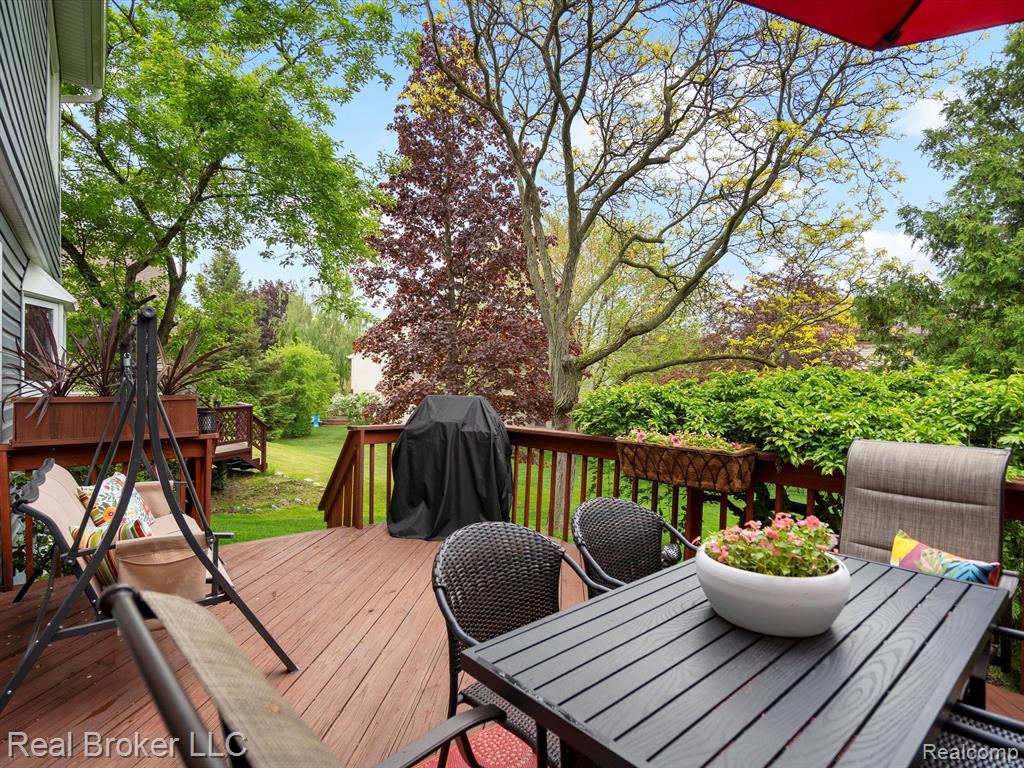 1480 Colony Drive Rochester Hills, MI 48307 - Photo 6 of 58