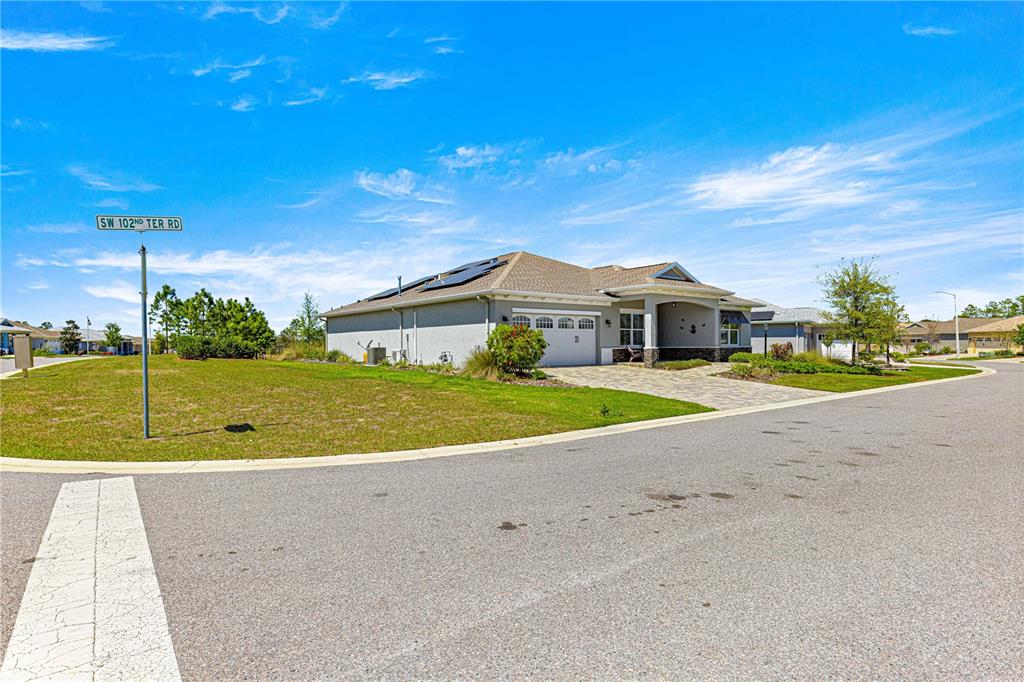 9342 Southwest 102nd Terrace Road Ocala, FL 34481 - Photo 8 of 79