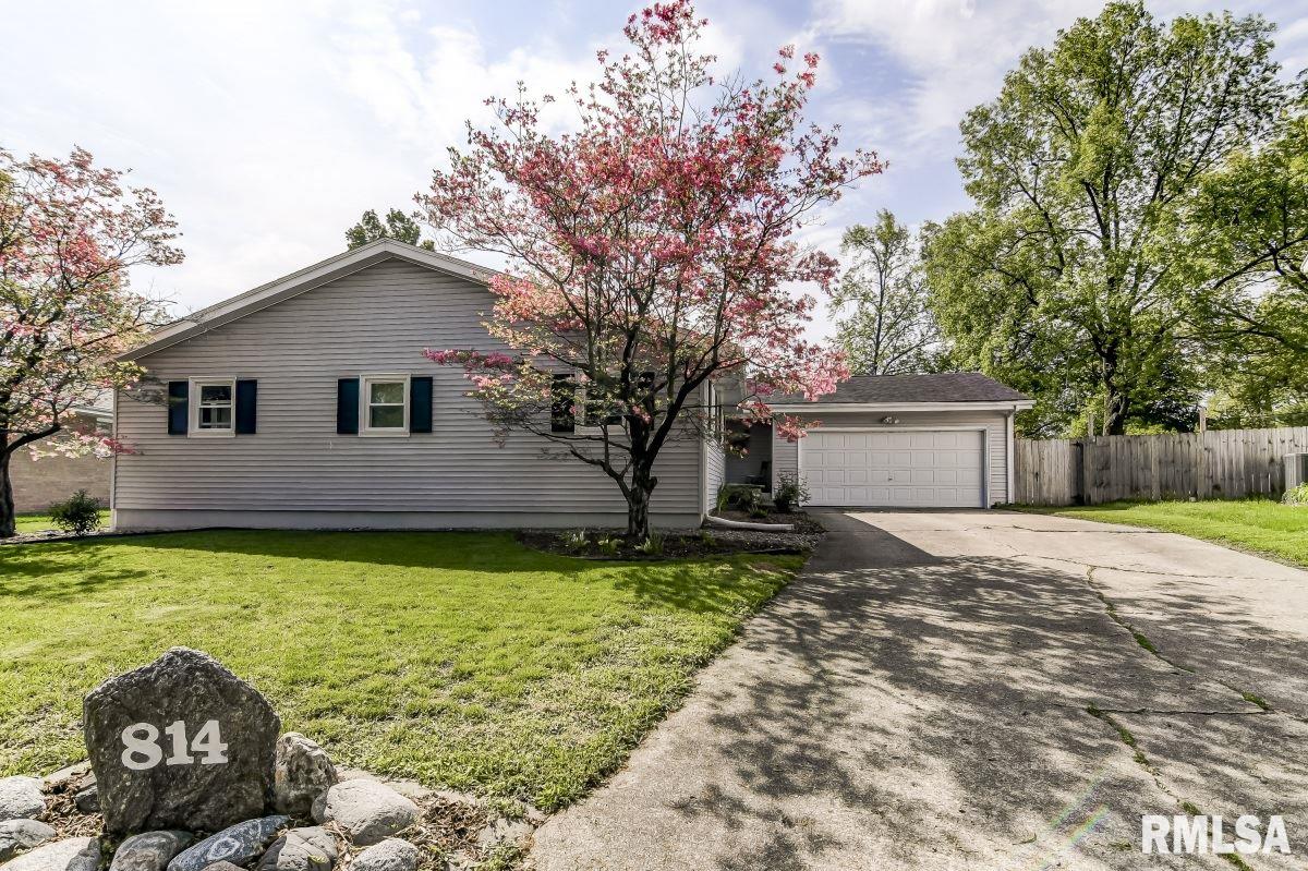 814 Kenyon Drive Springfield, IL 62704 - Photo 1 of 38 Gallery Image 1