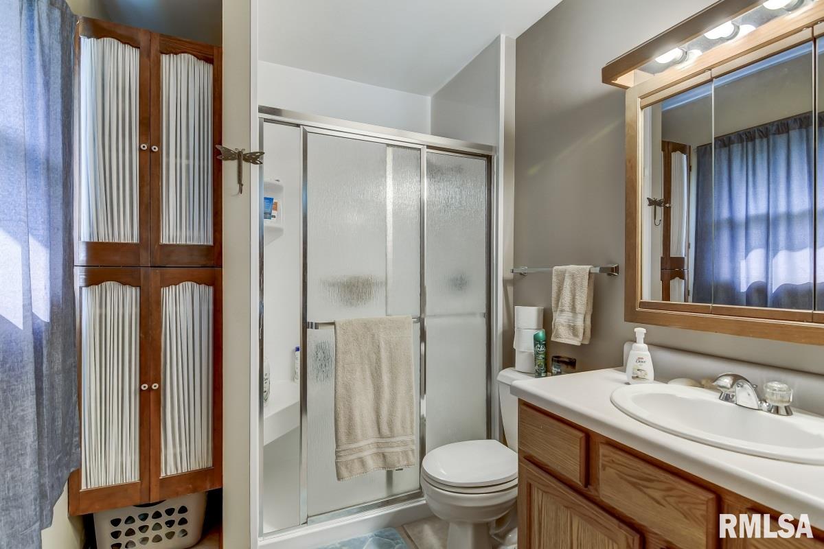 814 Kenyon Drive Springfield, IL 62704 - Photo 19 of 38 Gallery Image 19