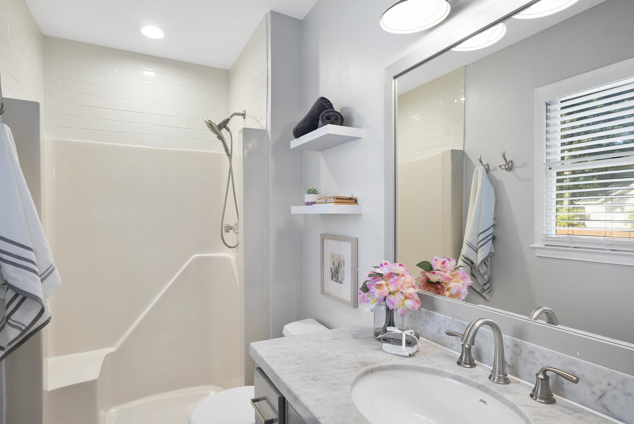 600 Merrie Road Raleigh, NC 27606 - Photo 22 of 33 Photo 22