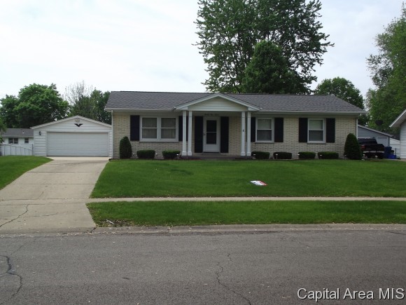 2112 Keokuk Road Springfield, IL 62702 - Photo 1 of 19