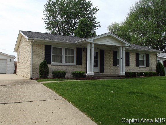 2112 Keokuk Road Springfield, IL 62702 - Photo 3 of 19