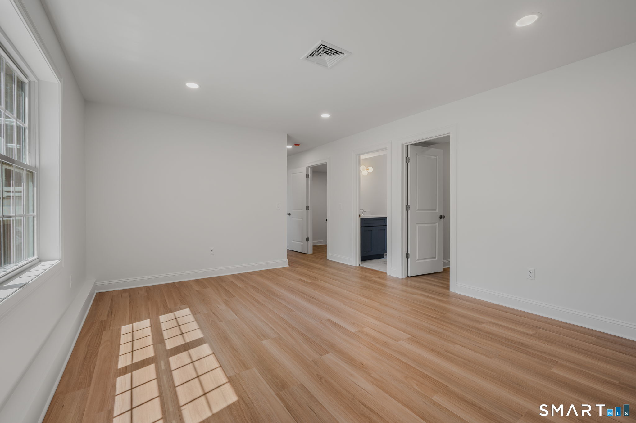 188 Kitemaug Road Montville, CT 06382 - Photo 23 of 34 Gallery Image 23