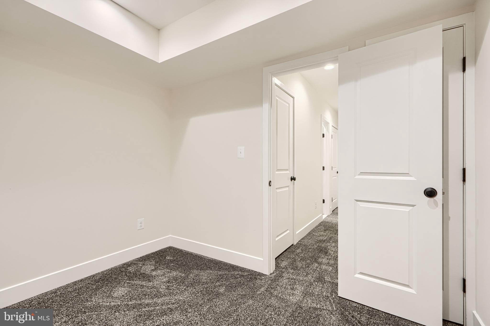 719 South Robinson Street Baltimore, MD 21224 - Photo 18 of 31