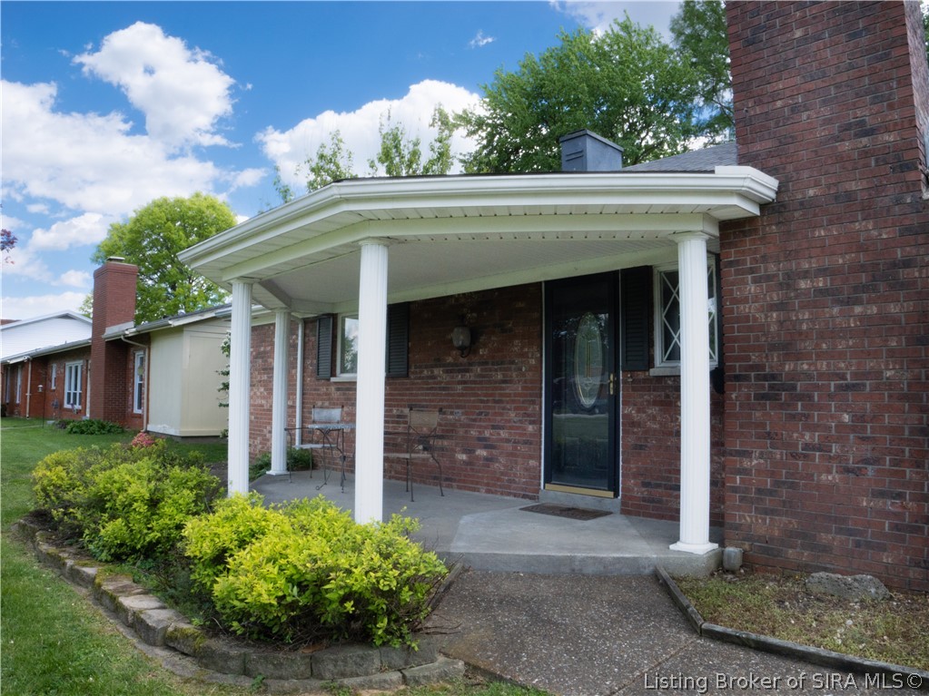2015 Bono Road New Albany, IN 47150 - Photo 5 of 62 Gallery Image 5