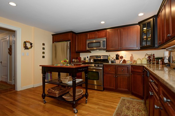 18 Landon Road Milton, MA 02186 - Photo 3 of 29 Gallery Image 3