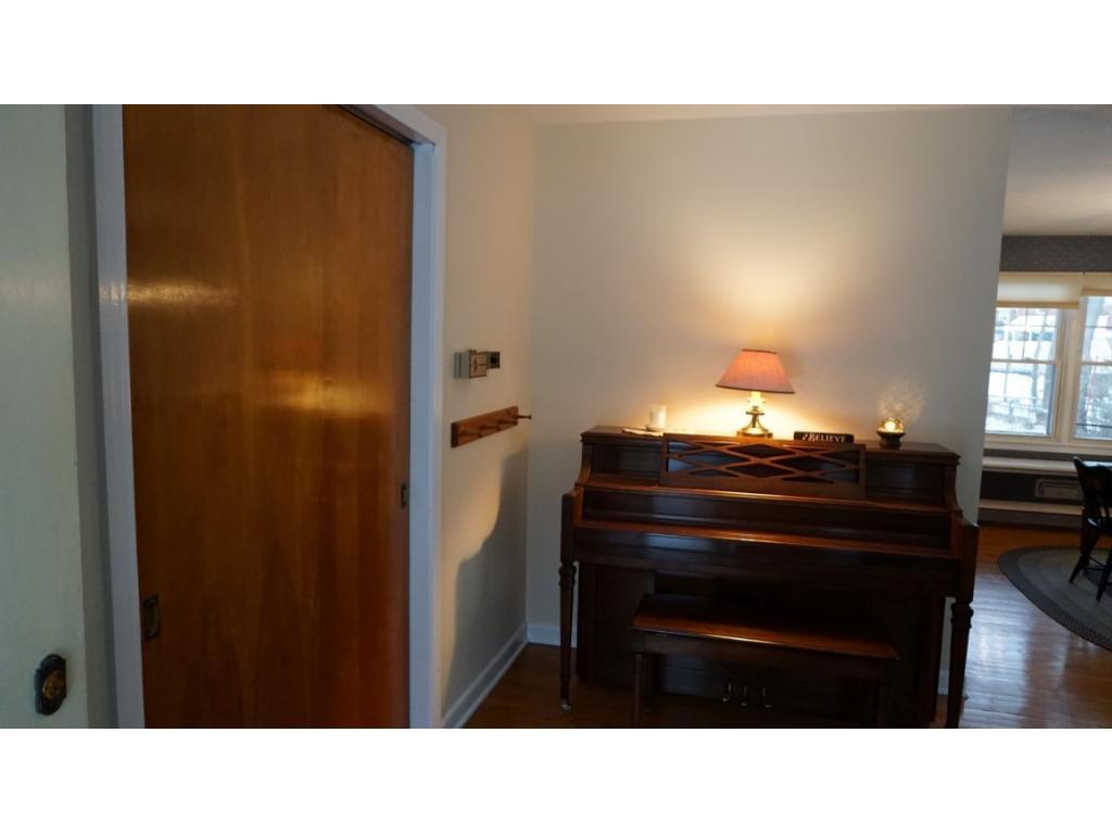 216 Edgewood Road Vestal, NY 13850 - Photo 7 of 32 Gallery Image 7