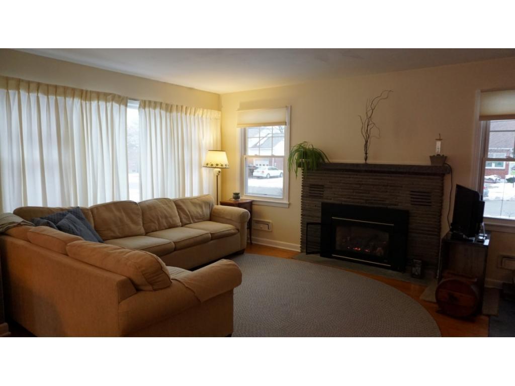 216 Edgewood Road Vestal, NY 13850 - Photo 8 of 32 Gallery Image 8