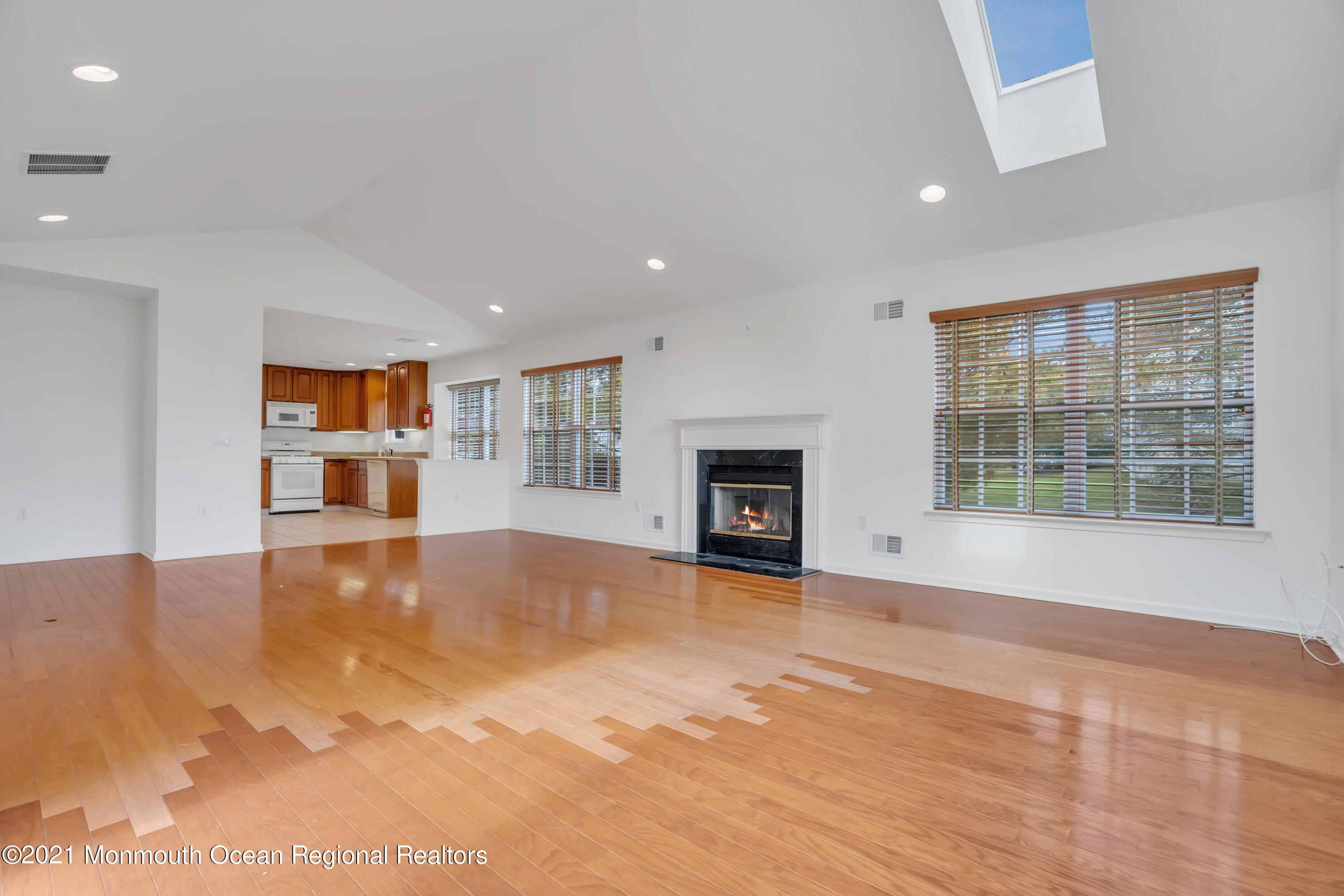 45 Winding River Road Lakewood, NJ 08701 - Photo 21 of 42 032_dsc05344-1