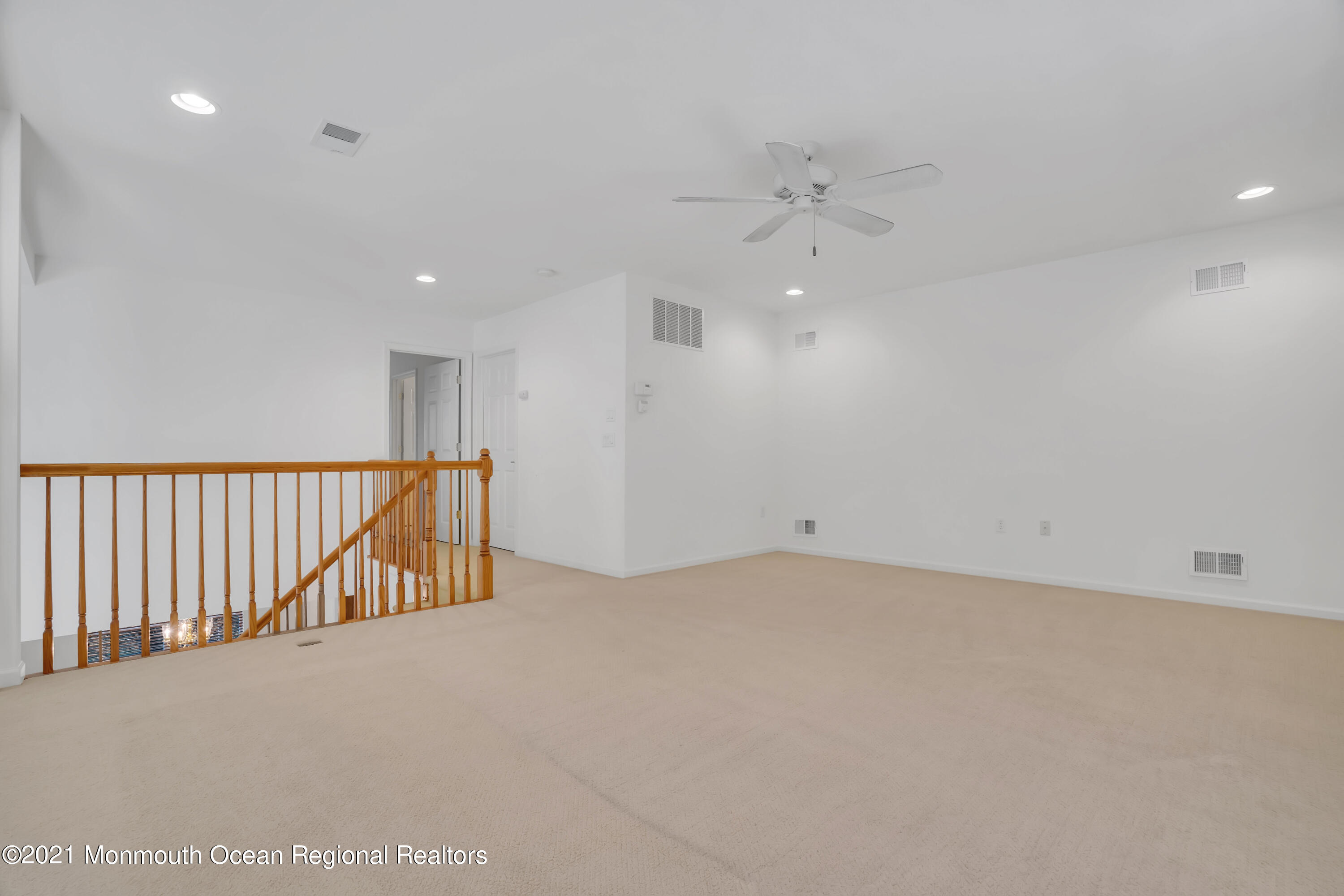 45 Winding River Road Lakewood, NJ 08701 - Photo 34 of 42 050_dsc05428