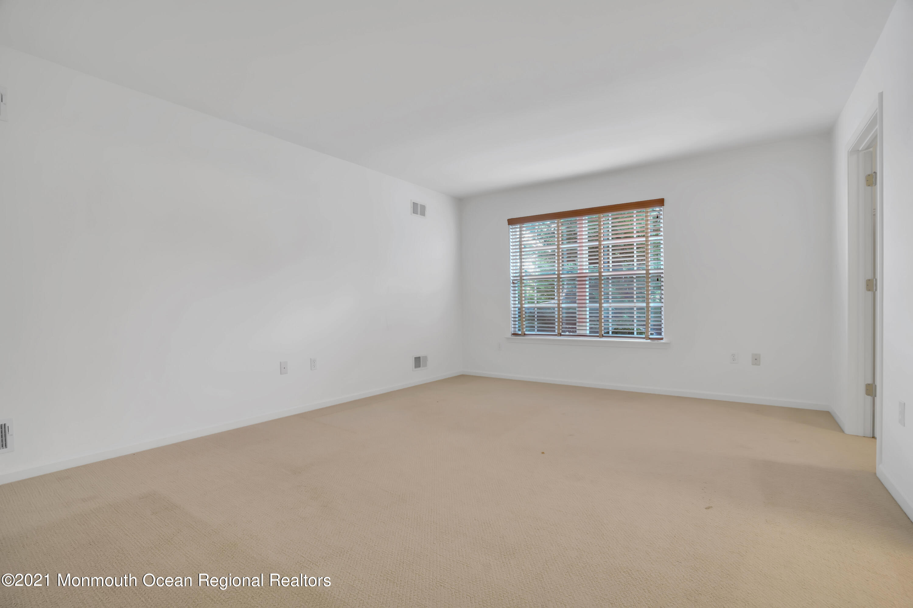 45 Winding River Road Lakewood, NJ 08701 - Photo 36 of 42 053_dsc05443