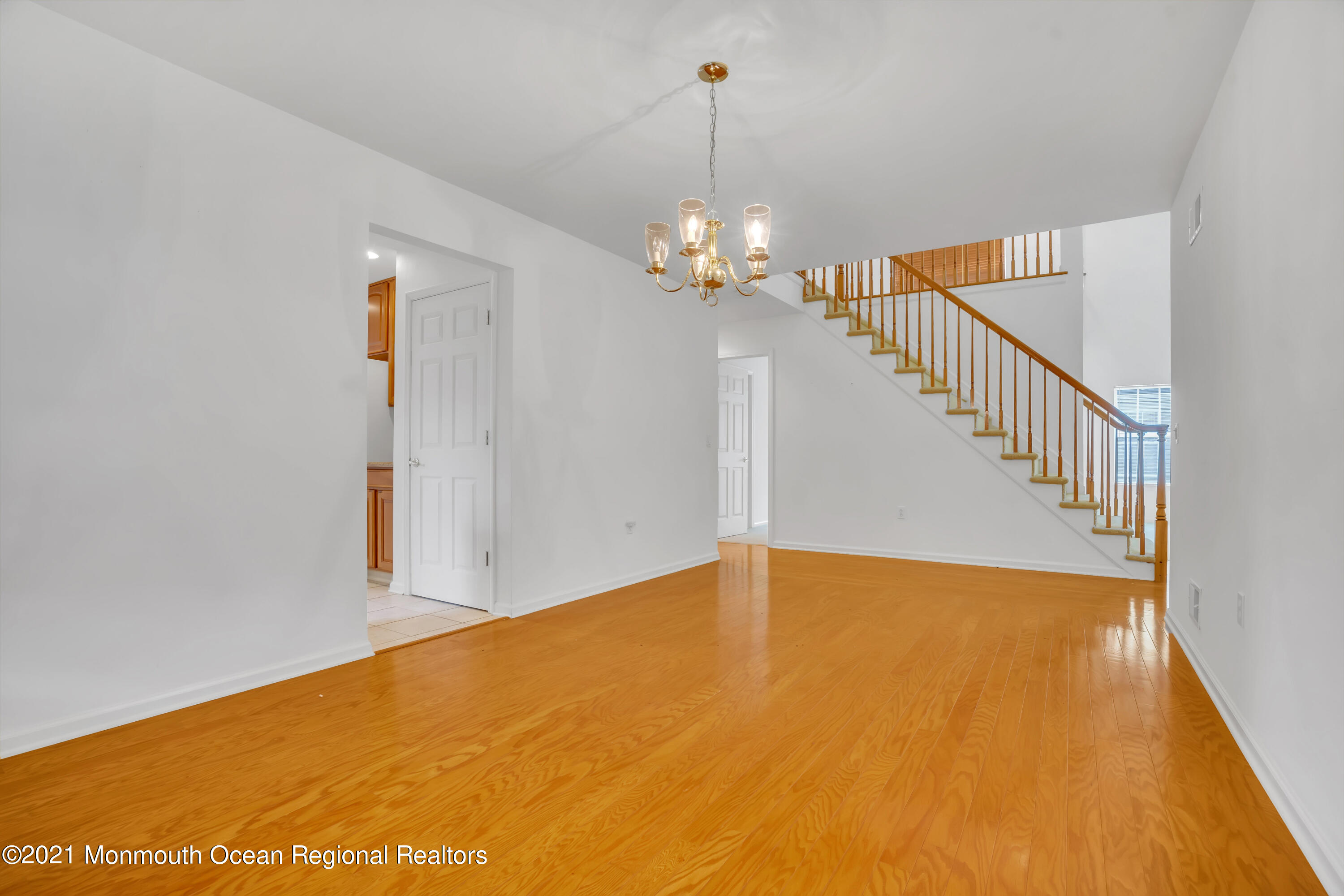 45 Winding River Road Lakewood, NJ 08701 - Photo 10 of 42 016_dsc05264