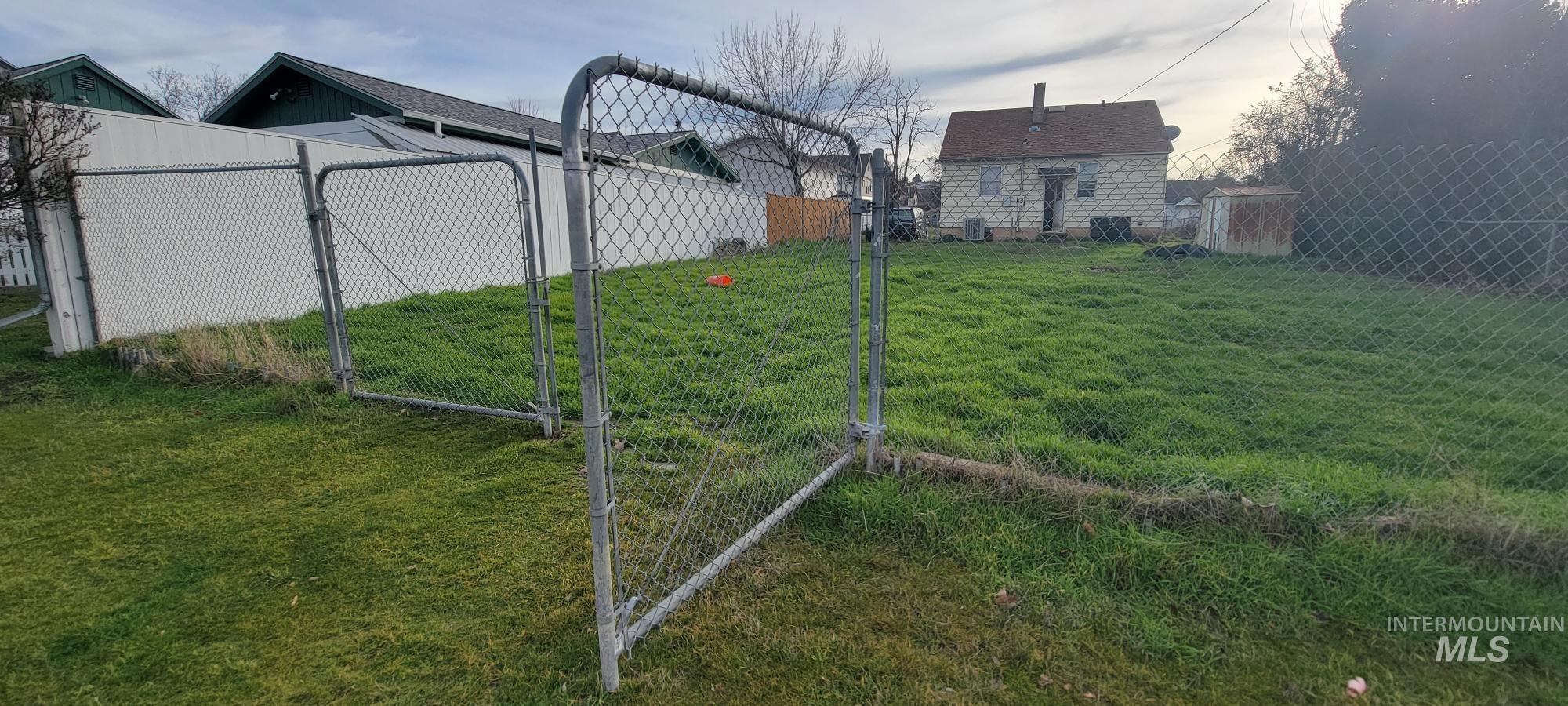 1521 18th Avenue Lewiston, ID 83501 - Photo 3 of 9