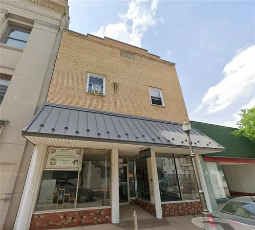 $1,195 | 422 Mill Street, Unit C, Coraopolis, PA 15108