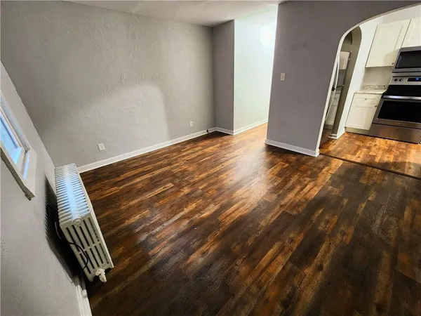 $1,195 | 422 Mill Street, Unit C, Coraopolis, PA 15108