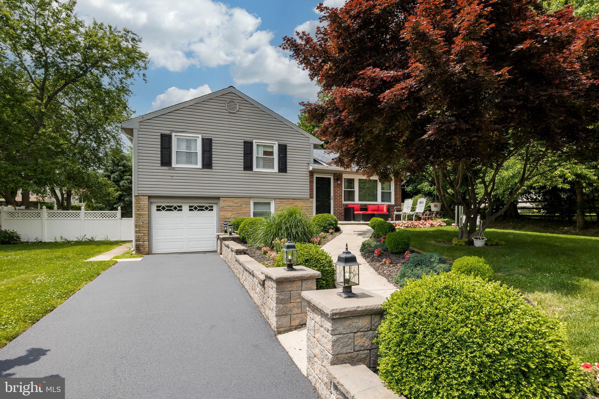 121 Henry Road Norristown, PA 19403 - Photo 1 of 27 Gallery Image 1